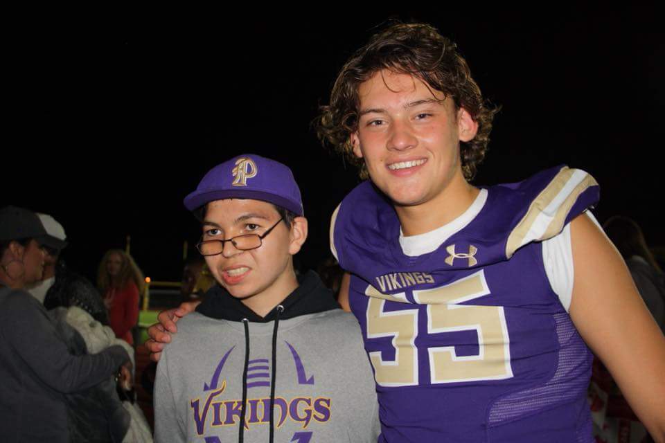 Congrats Puyallup Vikings for making it to State semi-finals and your support of Michael!